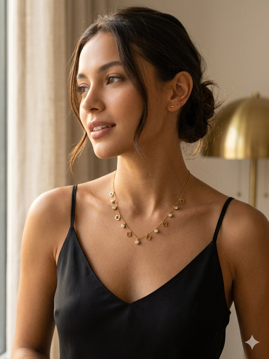 The Gilded Clover & Crystal Motif Necklace - Gold